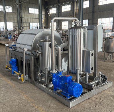 Kev tsom xam ntawm daim ntawv thov ntawm lub tshuab nqus tsev Nreeb hauv cov poov xab xeem